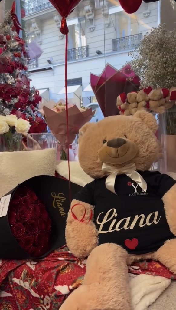 bouquet de rose rouge avec sait cadeau 